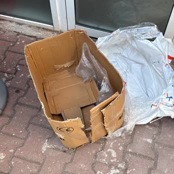 Siparişimdeki Deterjanın Yarısı Ambalajdan Akmış!