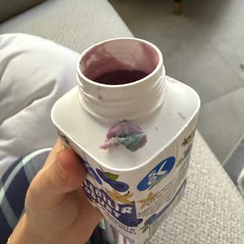 Sek İçilebilir Yoğurtta Plastik Benzeri Maddeyle Karşılaştım