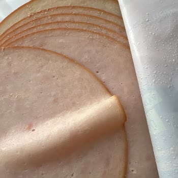 Aldığım Hindi Füme Paketlerinde Küf Ve Kötü Koku Endişesi