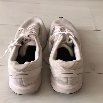 Garanti Kapsamındaki Adidas Ayakkabıda Kısa Sürede Açılma Ve Astar Sorunu