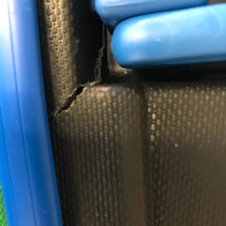 Kısa Sürede Çatlayan Valiz İçin İade Sorunu Yaşadım