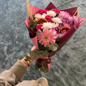 Yanlış Ve Özensiz Çiçek Siparişi, İlgisiz Müşteri Hizmetleriyle Mağduriyet