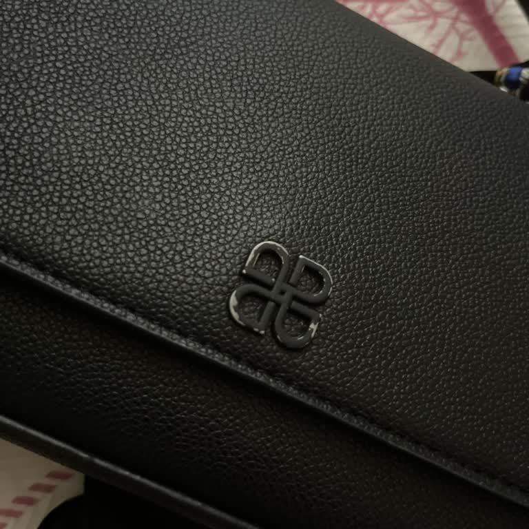 Derimod Mağazasından Alınan Çantada Hızlı Soyulma Ve İlgisiz Hizmet