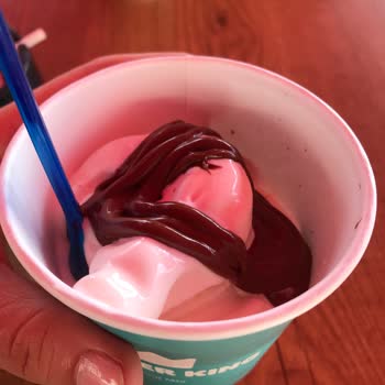 Görseldeki Ürünle Uyuşmayan King Mix Dondurma Ve Eksik Sunum