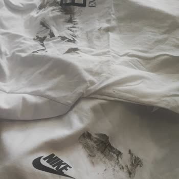 Kirli Ve Eksik Teslimat Sonrası Müşteri Hizmetlerine Ulaşamıyorum