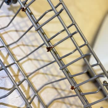 Bulaşık Makinesi Sepetlerinde Sürekli Paslanma Ve Uygun Yedek Parça Sorunu