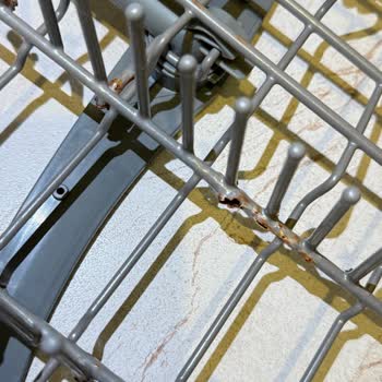 Bulaşık Makinesi Sepetlerinde Sürekli Paslanma Ve Uygun Yedek Parça Sorunu