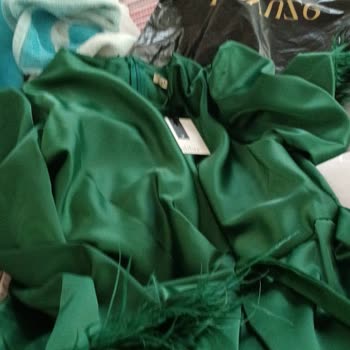 Yanlış Renk Elbise Gönderildi, İade Ve Ücret Talebime Dönüş Yapılmıyor