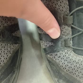 Kısa Sürede Yıpranan Ayakkabı Ve Yetersiz Müşteri Hizmeti