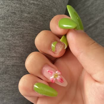 Marsel Beauty Studio Protez Tırnak Memnuniyetsizliği