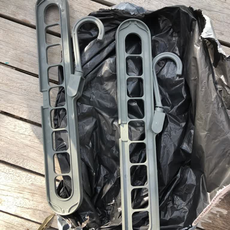 Kedi Mama Kabı Yerine Elbise Askısı Gönderdiler Mağdur Oldum