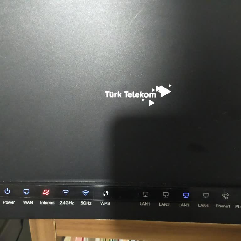 Sürekli Kesilen İnternet Ve Tivibu Hizmeti Mağduriyeti
