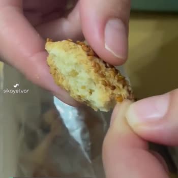 Merhaba Pastaneleri Simitten Tüy Çıktı
