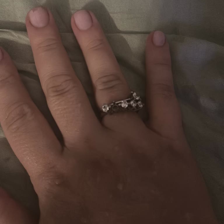 Zen Pırlanta Yüzüğümün Taşı Kısa Sürede Düştü, Ücretsiz Tamir İstiyorum