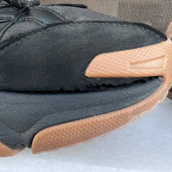 Skechers 10 Ayda Yırtılan Ayakkabı Ve Çözüm Sunmayan Müşteri Hizmetleri