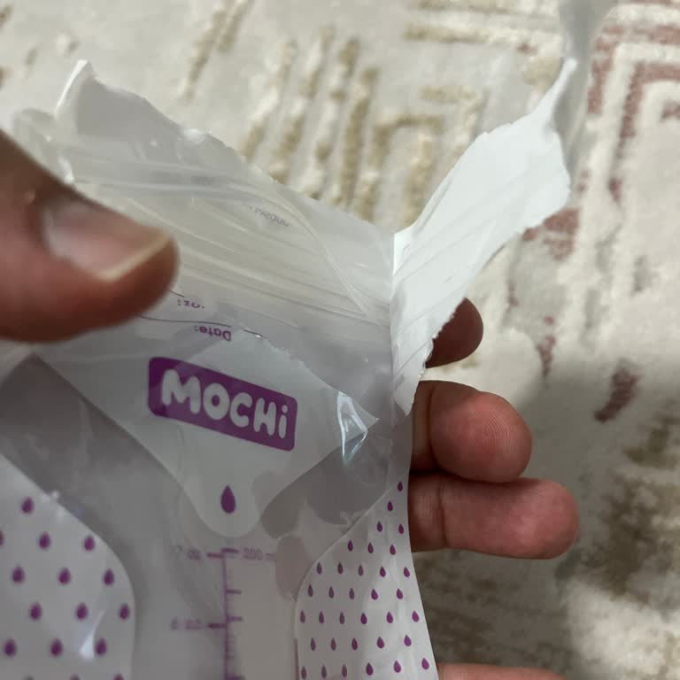 Satın Aldığım Mochi Süt Saklama Poşetlerinde Açılma Sorunu Ve Kullanım Zorluğu