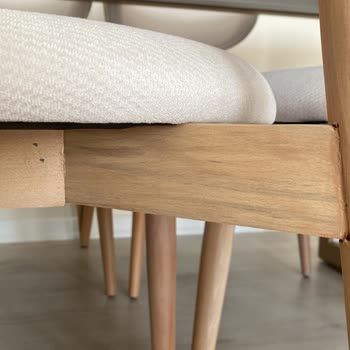 Divanev Koltuk Ve Sandalyelerde Kronik Ahşap Soyulma Ve Renk Sorunu