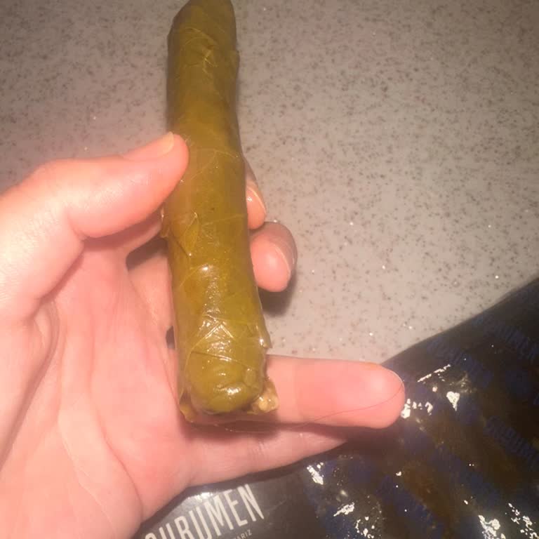 Gurumen Yaprak Sarmada Kıl Çıkması Hijyen Endişesi Yarattı