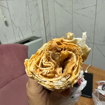 Katık Döner'de Et Yok, Sürekli Aynı Sorun Ve Bozuk Turşu!