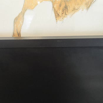 Televizyonum Arızalı Döndü Çizikler Oluştu Müşteri Hizmetleri Çözüm Sunmadı