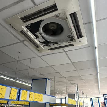 BİM Mağazasında Klima Arızası Ve Bozulmuş Ürünler: Acil Çözüm Bekliyorum