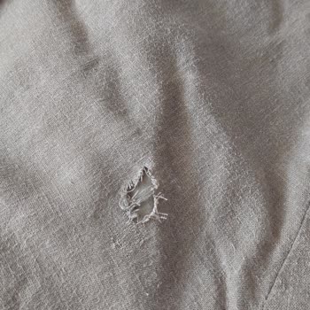 İlk Yıkamada Delinen Pantolon İçin Ücret İadesi Talebi