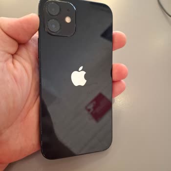 Yenilenmiş İphone 12 Beklentileri Karşılamadı, Ürün Kusurlu Çıktı