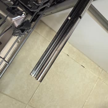 Arçelik Bulaşık Makinemde Yıllardır Süren Paslanma Ve Eksik Parça Mağduriyeti