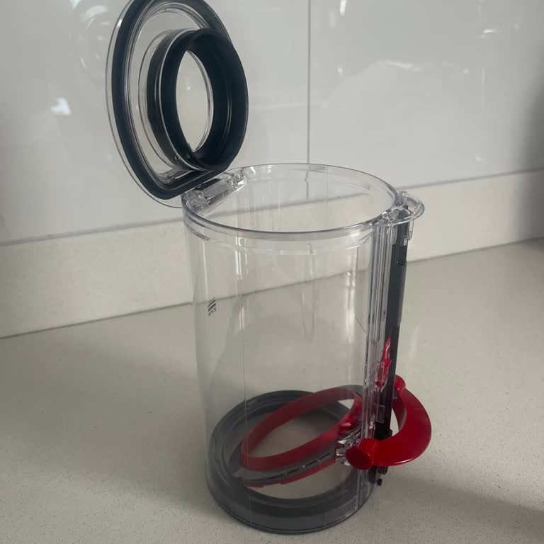 Dyson V15'in Hazne Sorunu Tekrarlanıyor, Değişim Talep Ediyorum