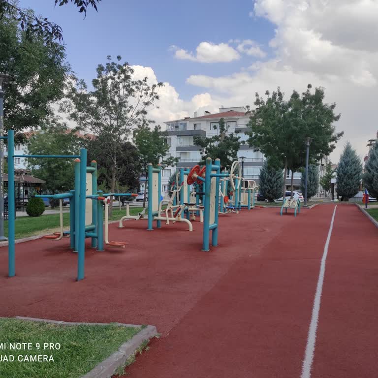 Çocuklar İçin Güvenli Futbol Alanı Talebi