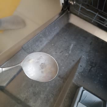 Bulaşık Makinesi Sürekli Temiz Yıkamıyor Çözüm Bekliyorum