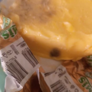 Şok Marketten Alınan Tereyağının Küflü Ve Erimiş Çıkması