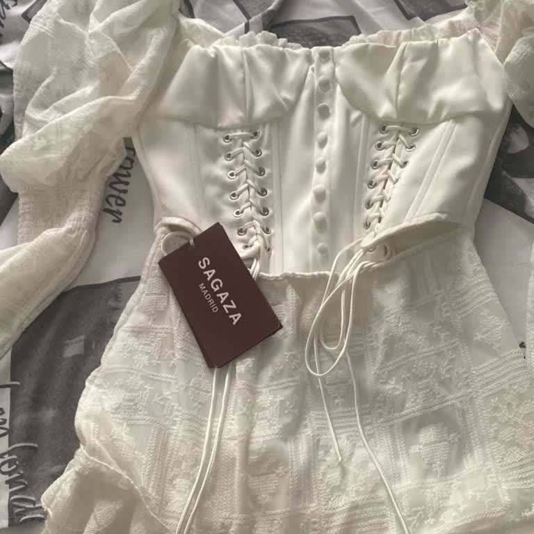 İade Edilen Elbise Gerekçesiz Şekilde Kusurlu Denilerek Geri Gönderildi