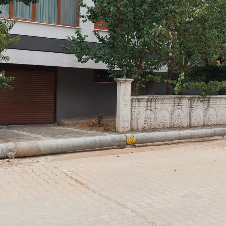 Yer Altı Elektrik Çalışması Sonrası Garaj Girişinin Engellenmesi