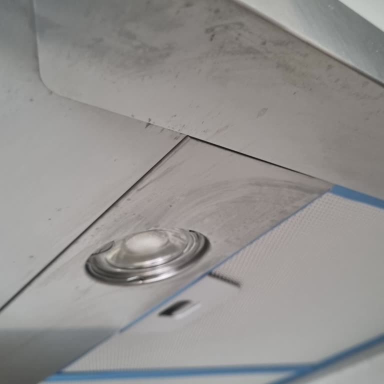 Bosch Davlumbazda Paslanma Ve Yetersiz Servis Çözümü