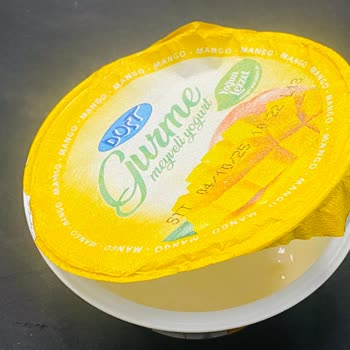 Meyveli Yoğurtta Kıl Çıkması Nedeniyle Hijyen Ve Sağlık Endişesi