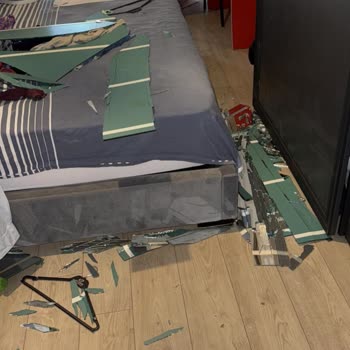 Kelebek Mobilya Gardırop Aynası Hayati Tehlike Yarattı, Firma Çözüm Sunmuyor