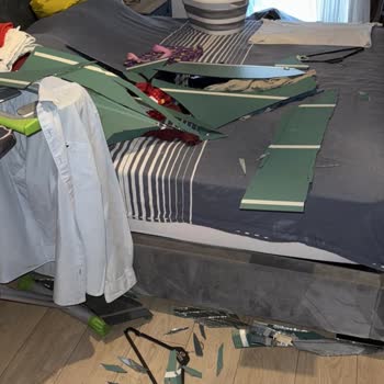 Kelebek Mobilya Gardırop Aynası Hayati Tehlike Yarattı, Firma Çözüm Sunmuyor