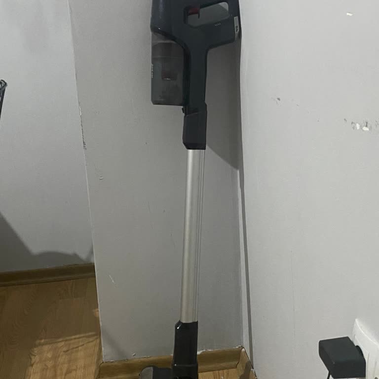 Garanti Kapsamında Süpürge Fırçası Değişimi İçin Ücret Talep Edilmesi Ve Yedek Parça Sorunu