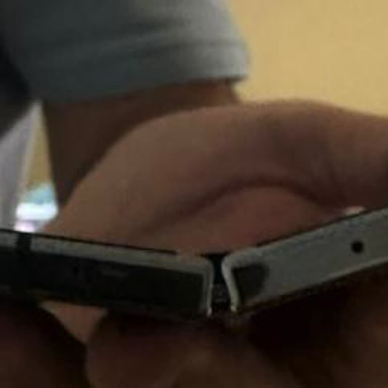 Samsung Fold 4'te Kronik Ekran Sorunu Ve Garanti Mağduriyeti