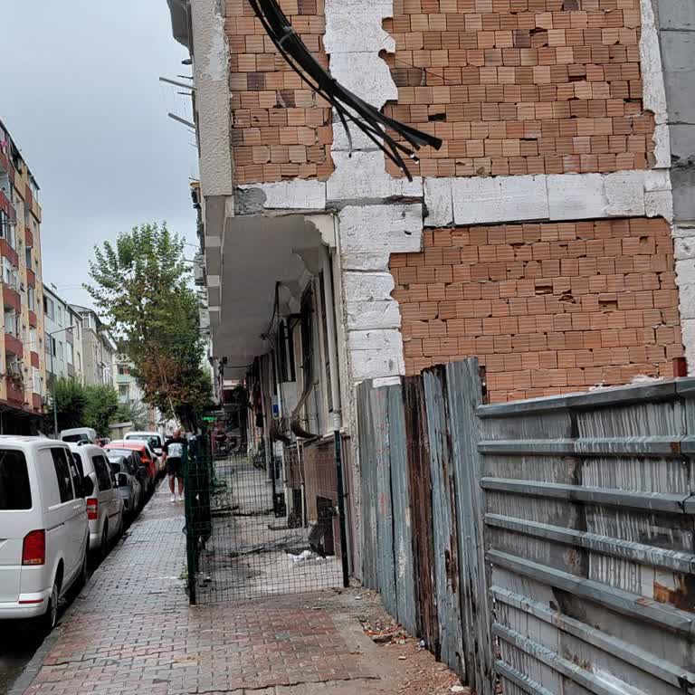 İnşaat Nedeniyle Kopan İnternet Kablosu Günlerdir Onarılmıyor