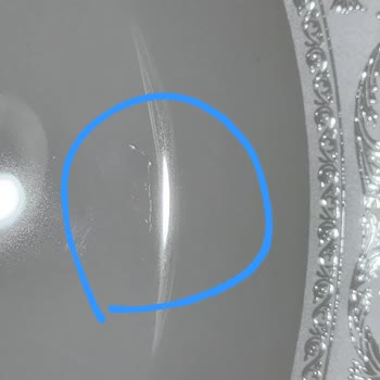 Karaca'dan Aldığım Yemek Takımında Tekrarlayan Çizik Ve Lekeler