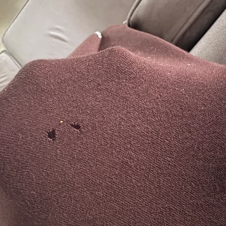 Kısa Sürede Deforme Olan Tunik İçin Değişim Veya Tamir Talebi