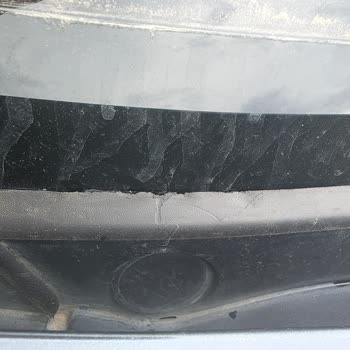 Yetkili Serviste Cam Değişiminde Kötü İşçilik Ve İlgisizlik Mağduriyeti