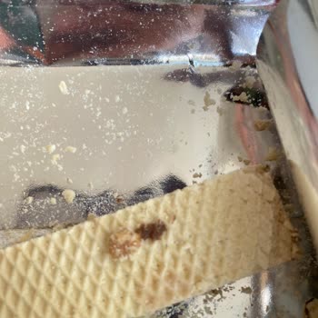 Gofretin İçinde Yabancı Madde Ve Tuhaf Tat Sorunu Yaşadım