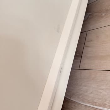 Teslim Edilen Çocuk Odası Mobilyasında Kırık Ve Hasarlı Parçalar, İlgisiz Servis