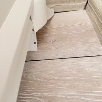 Teslim Edilen Çocuk Odası Mobilyasında Kırık Ve Hasarlı Parçalar, İlgisiz Servis