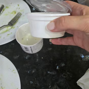 Mado Bayat Dondurma Ve İlgisiz Müşteri Hizmeti Nedeniyle Hayal Kırıklığı