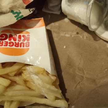 Burger King Siparişim Soğuk Ve Dökülmüş Geldi, Ücret İadesi Yapılmadı