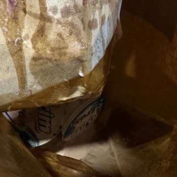 Yemeksepeti Üzerinden Sipariş Edilen Ürünler Hasarlı Ve Çözüm Sunulmuyor